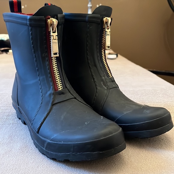 TOMMY HILFIGER Rain Booties - Picture 3 of 7